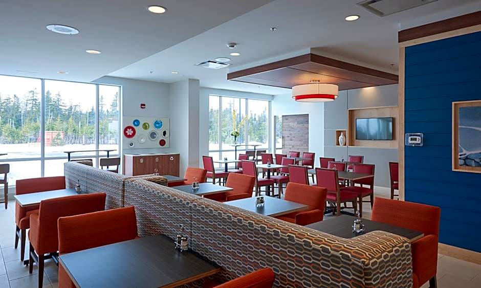 Holiday Inn Express & Suites St. Johns Airport By IHG