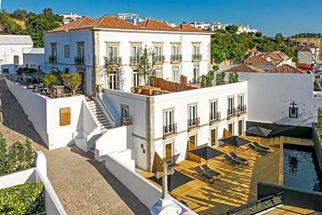 Colégio Charm House