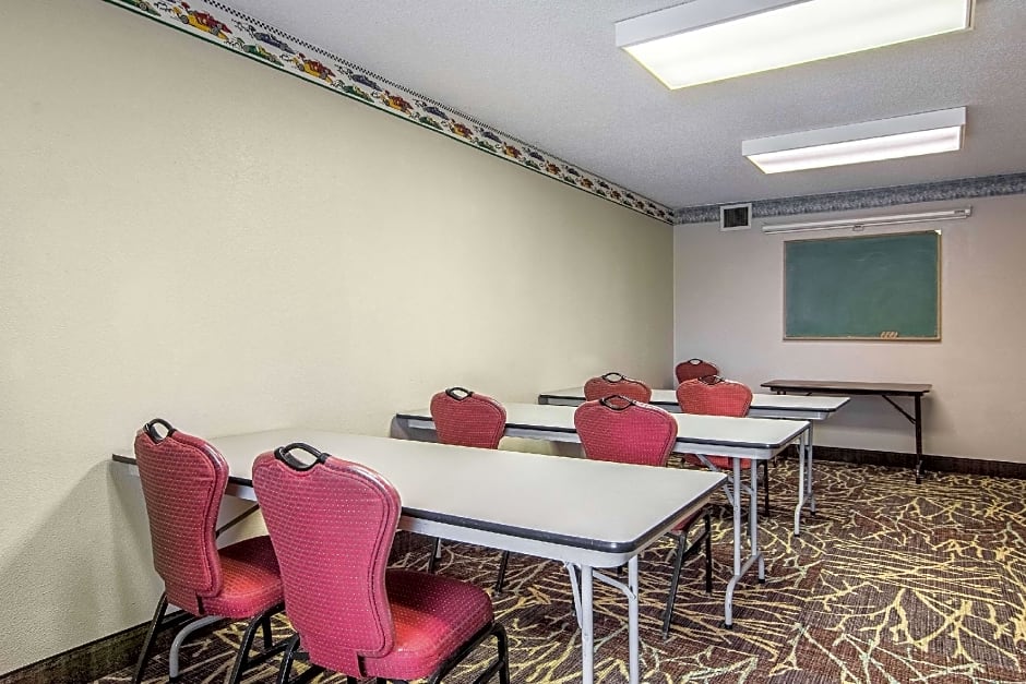 Quality Inn Oakwood - Gainesville