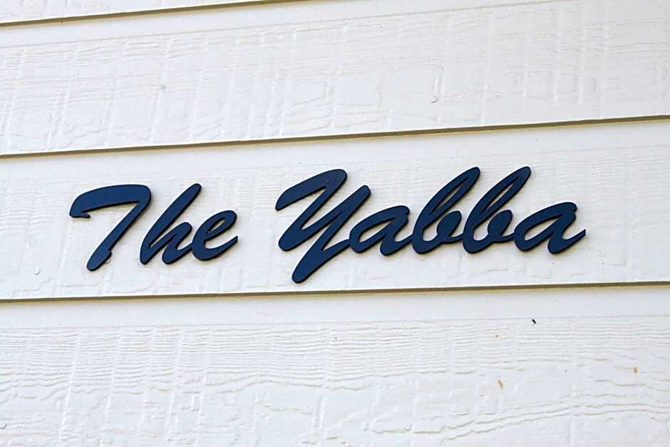 Valley Cabins By The Creek