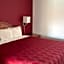 Econo Lodge Inn & Suites