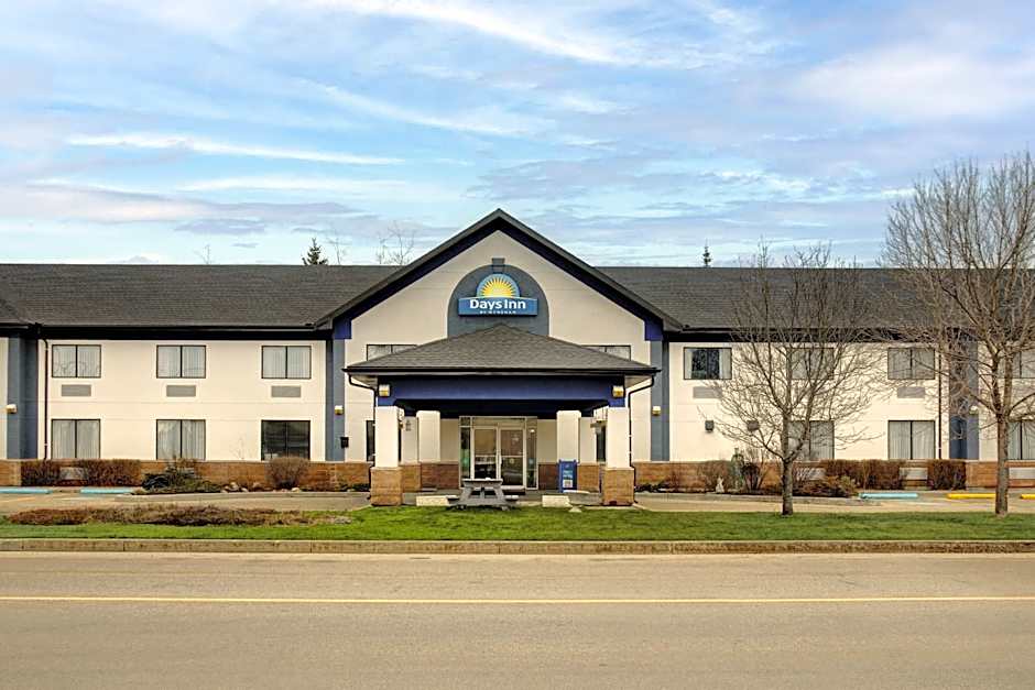 Days Inn by Wyndham Whitecourt