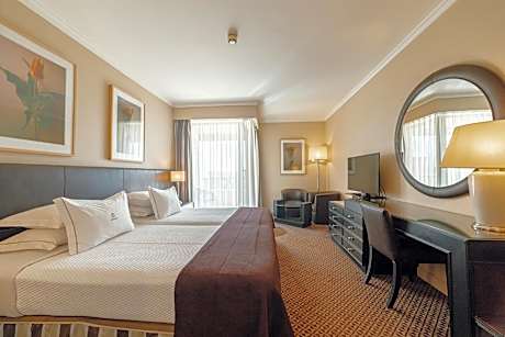 Double or Twin Standard