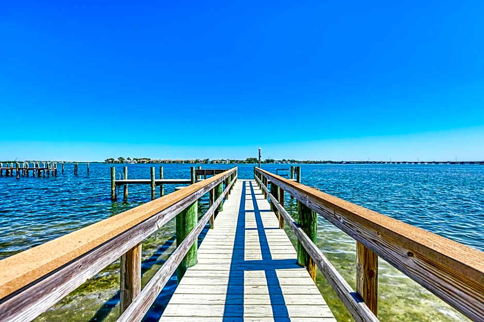 Anna Maria Island Beach Palms 5B