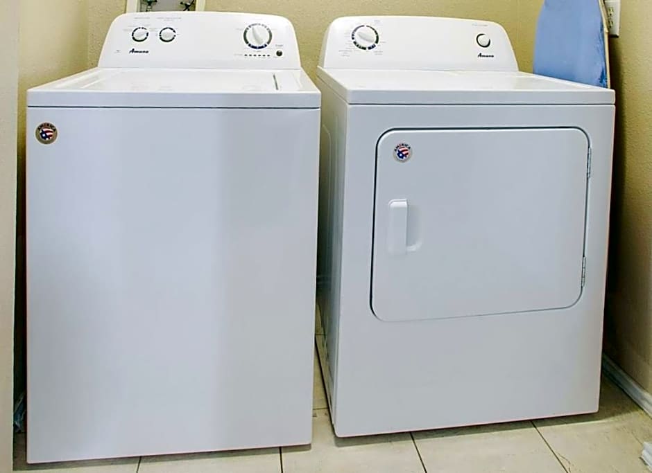 Plantation Suites and Conference Center