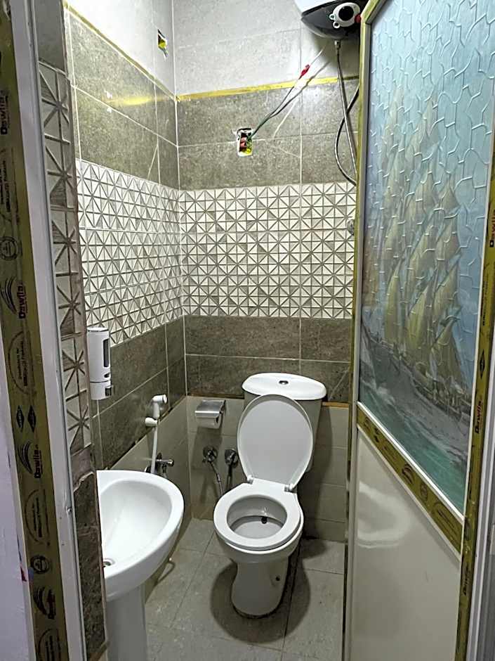 2 Jana Pyramids view inn