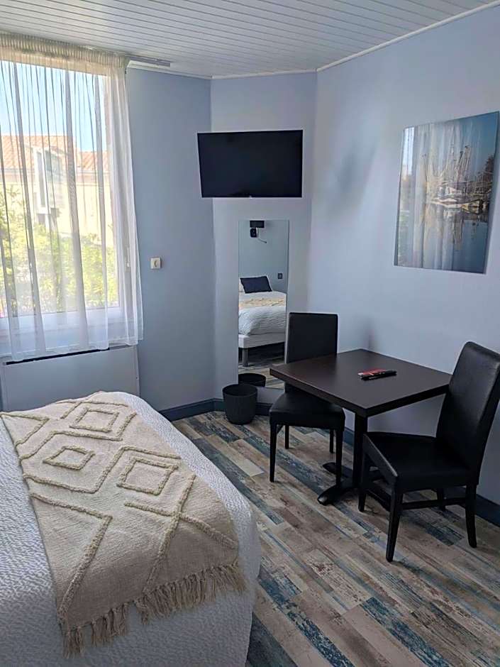 Hôtel LES TERRASSES