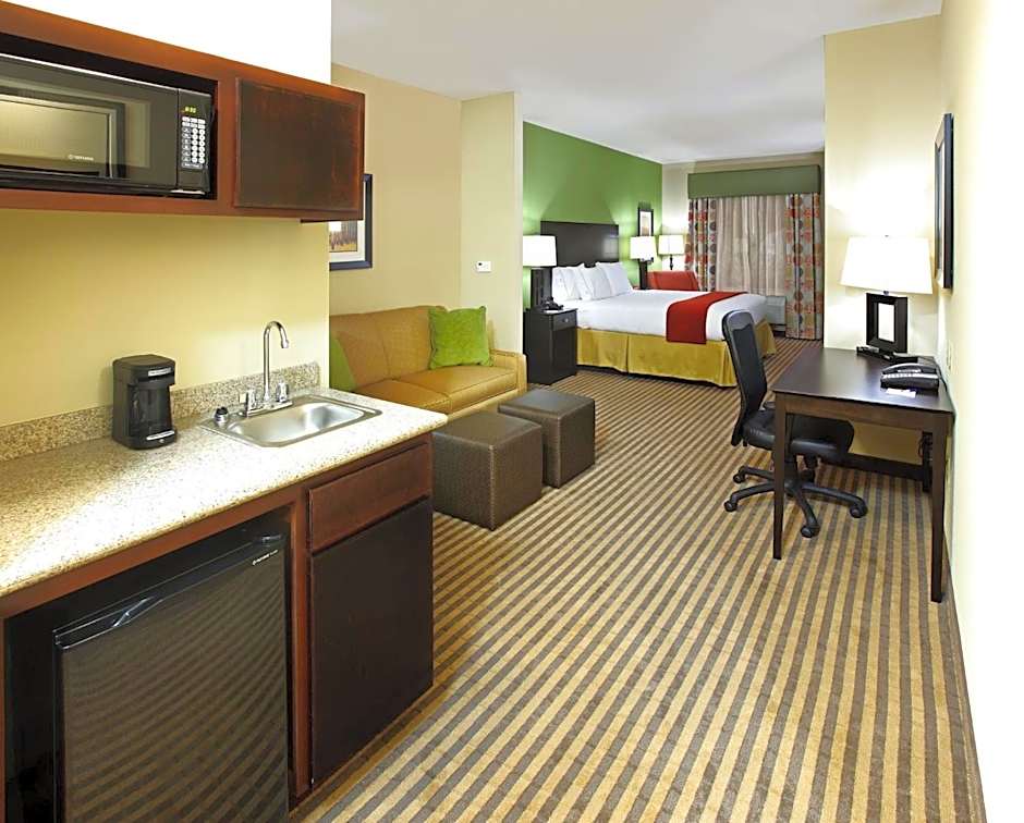 Holiday Inn Express & Suites Maumelle By IHG