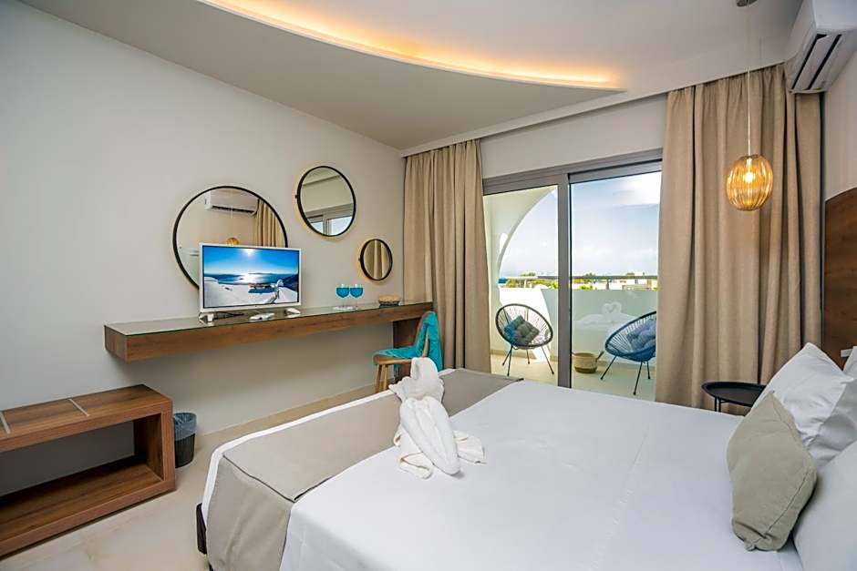 Happy Days Hotel, Adults Only