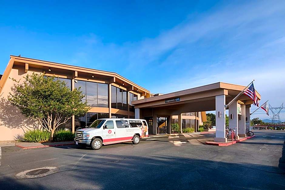 Red Lion Redding