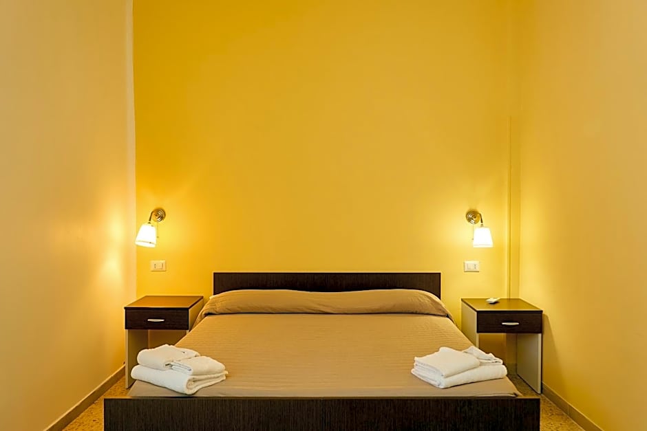 Soleē, Family Holidays & Hostelling