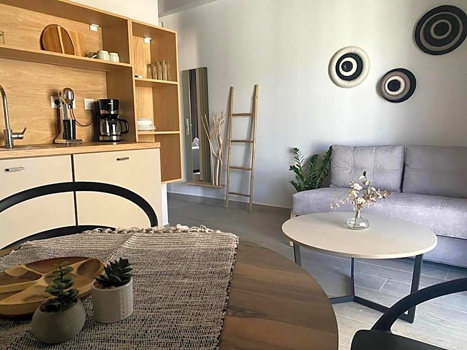 Αura Luxury Apartments