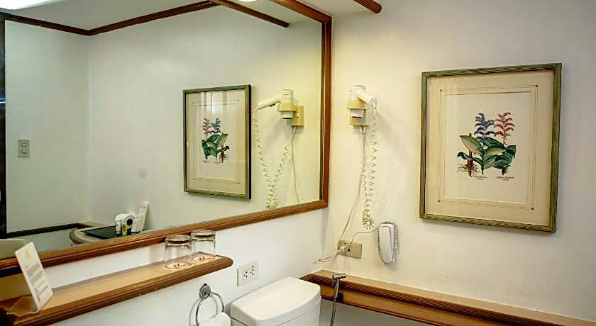 Waterfront Insular Hotel Davao