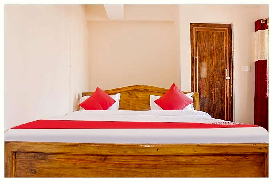 Goroomgo Caroline Homestay Bhubaneswar