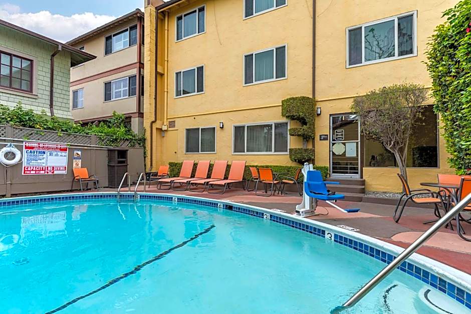 Best Western Carmel's Town House Lodge