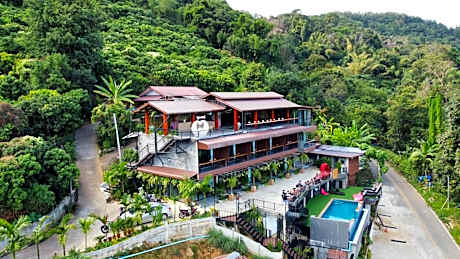 Oasis Phamee