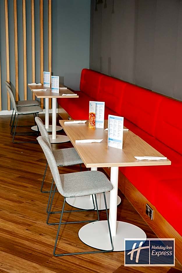 Holiday Inn Express Folkestone Channel Tunnel By IHG