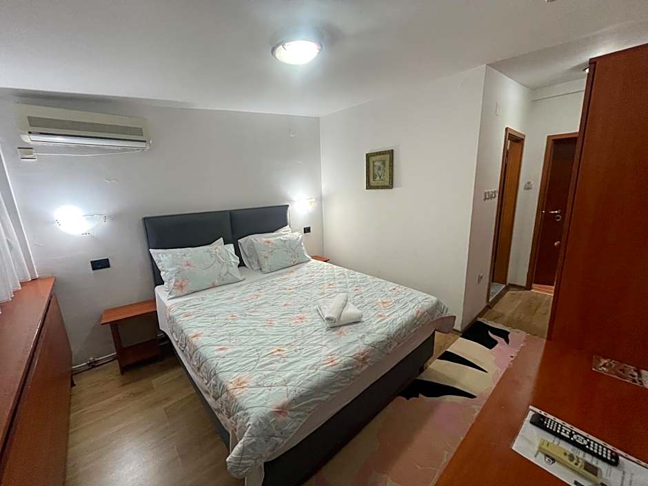 Hotel Square