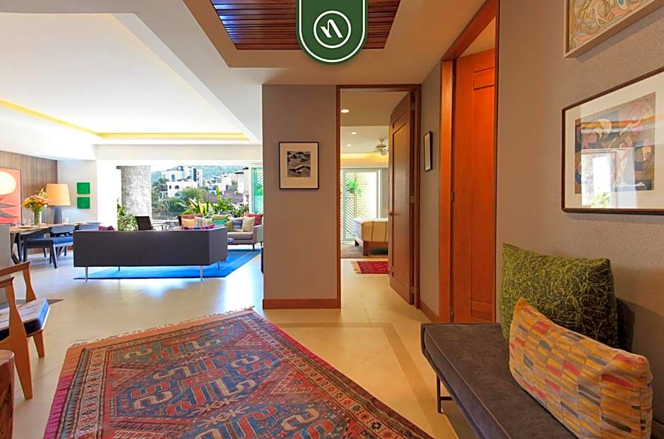 Great Apartment with Rooftop Pool