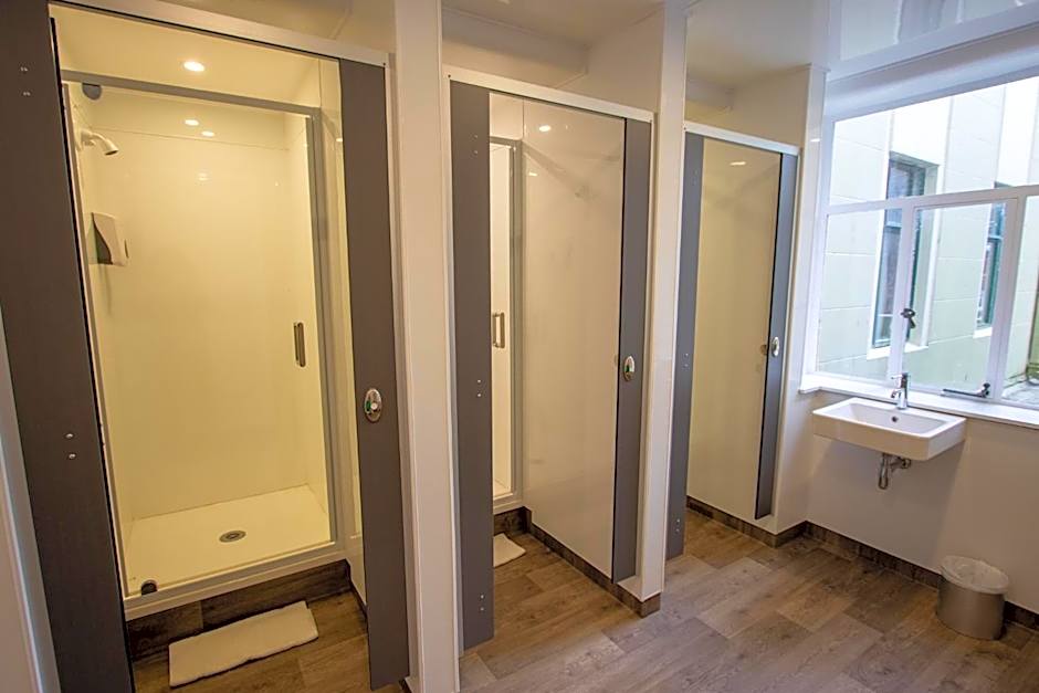 Hotel Waterloo & Backpackers