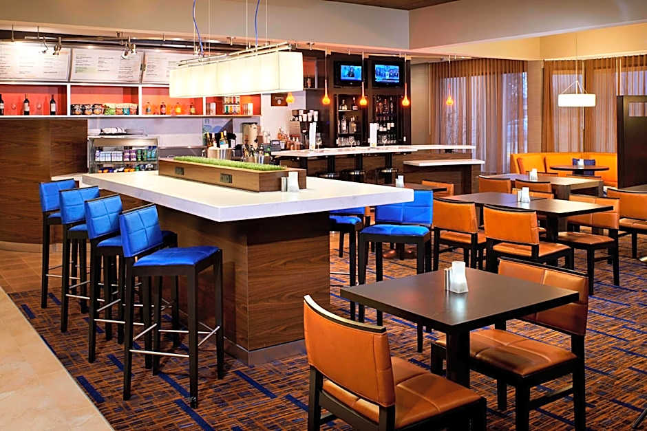 Courtyard by Marriott Chicago Arlington Heights/South