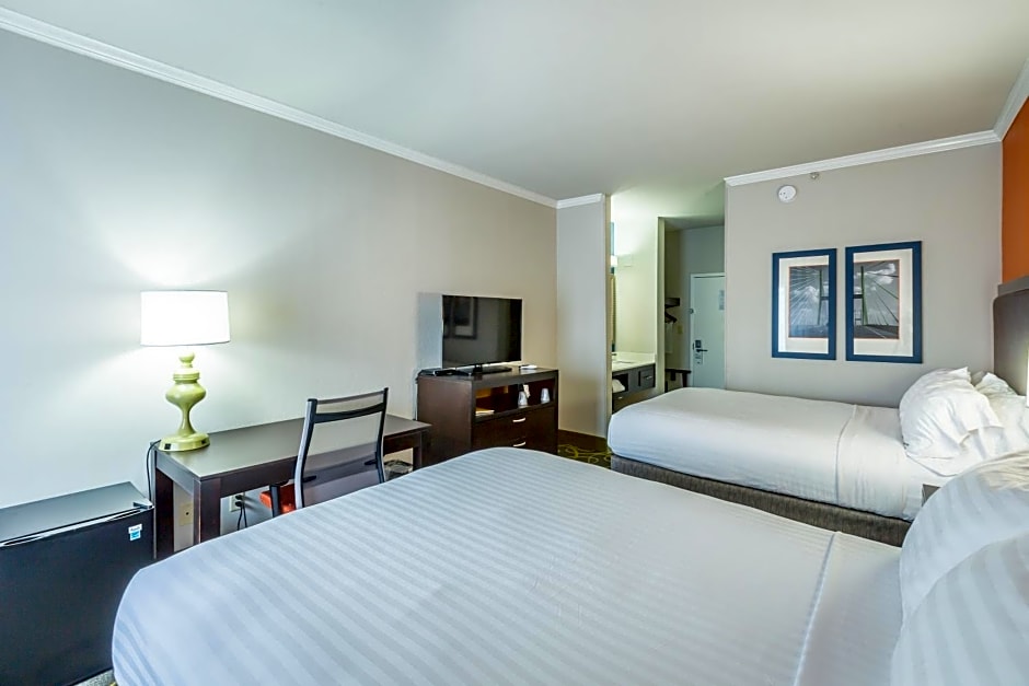 Holiday Inn Express Saint Simons Island, an IHG Hotel