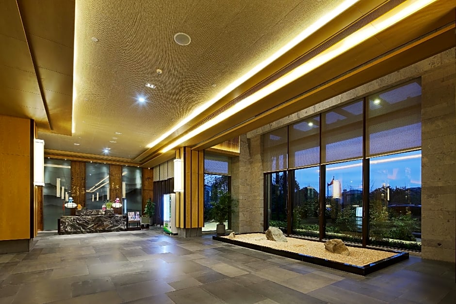 Crowne Plaza Nanchang Wanli By IHG