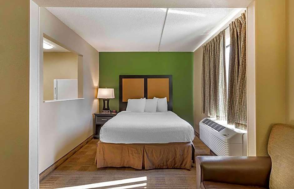 Extended Stay America Select Suites - Des Moines - West Des Moines
