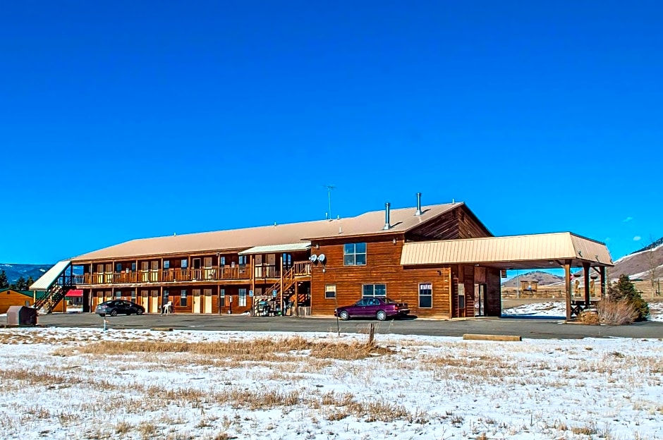 Econo Lodge Eagle Nest