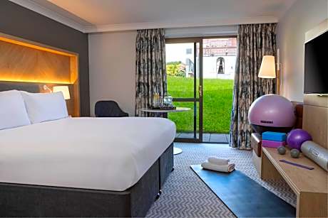 King Room with Patio and Wellness Experience