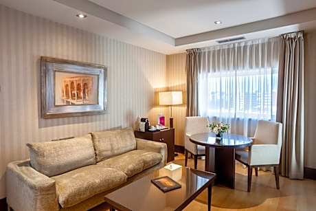 Family Junior Suite (4 Adults)