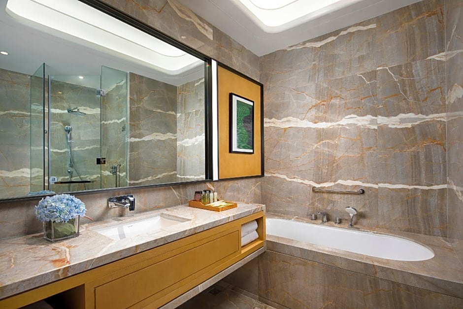 Hilton Garden Inn Nujiang