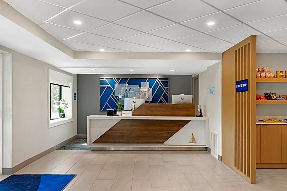 Holiday Inn Express Hyannis - Cape Cod by IHG