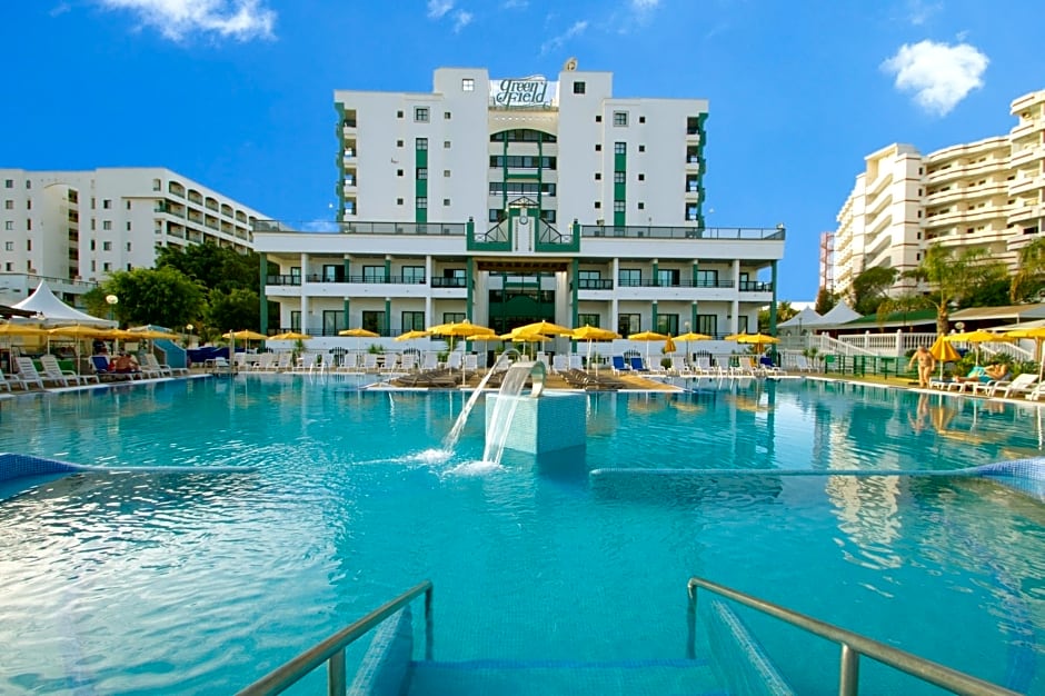 Aparthotel Green Field