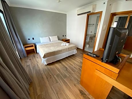 Flat REFORMADO em hotel no Jardins