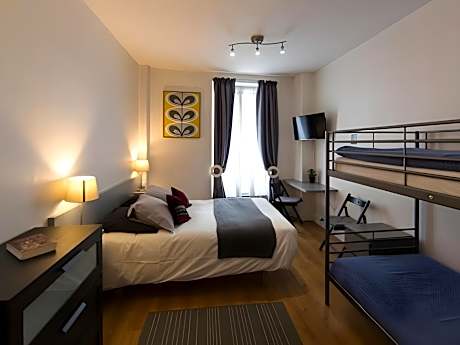 Famille-SDB privée avec baignoire