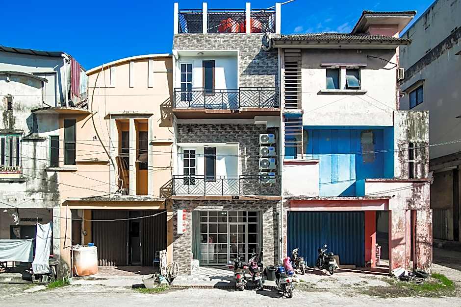 RedDoorz near Taman Bekapai 3 Balikpapan