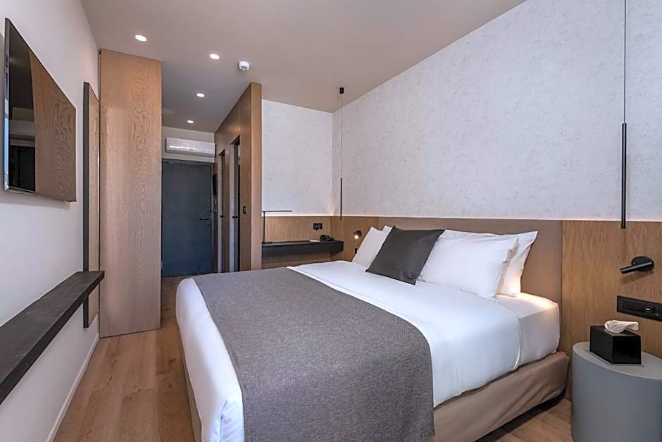 Photo 1 of 9 of 1 Double Bed or 2 Beds
