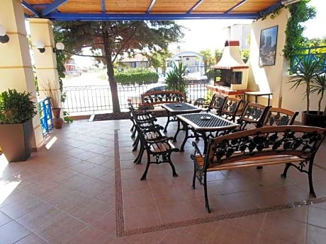 Oasis Apartmets