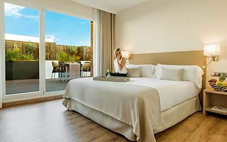 Aparthotel Mariano Cubi