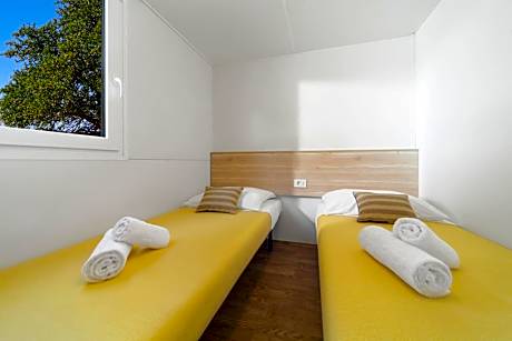 Premium Mobile Home (4 Adults + 2 Children)