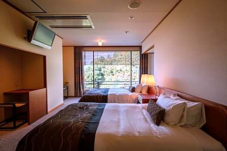 Twin Room with Tatami Area (Meal Provided at Room)