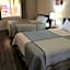 Townhouse Inn & Suites
