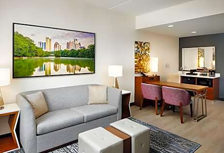 2 Queen Beds 2 Room Suite
