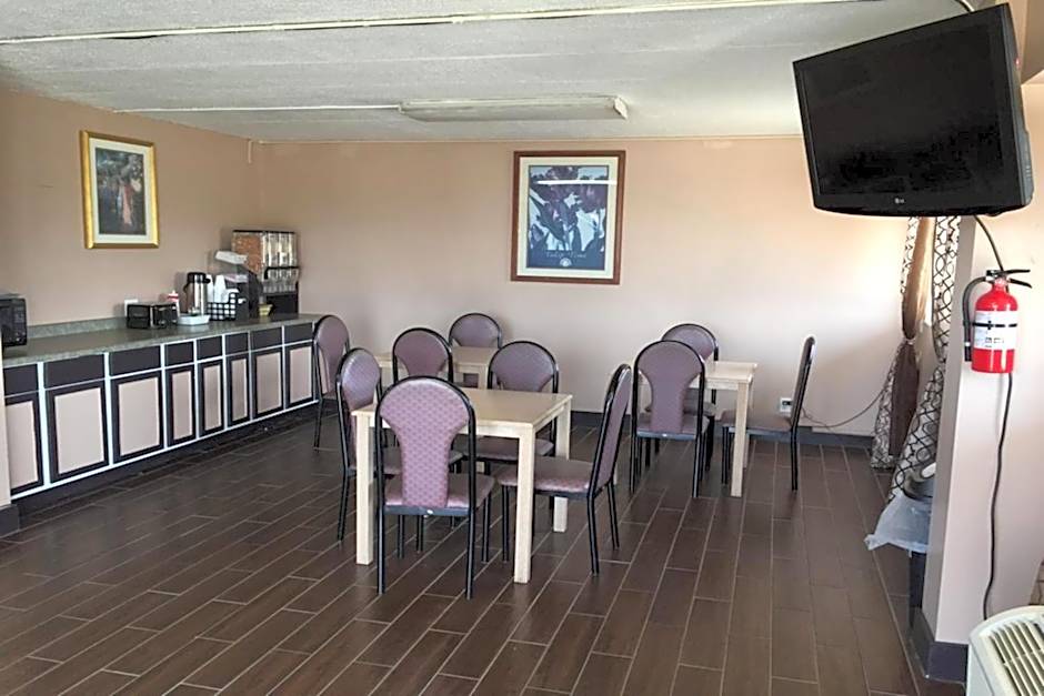Economy Inn of Holland
