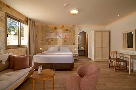 Suite with Private Pool