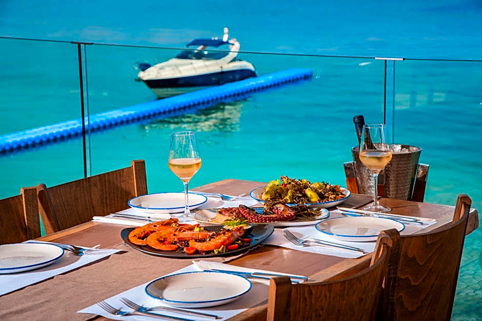 Porto Roma Seaside Studios