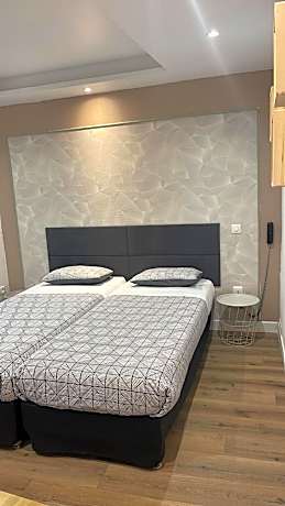 Single Room with Shared Shower and Toilet