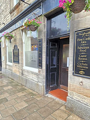 Neidpath Inn