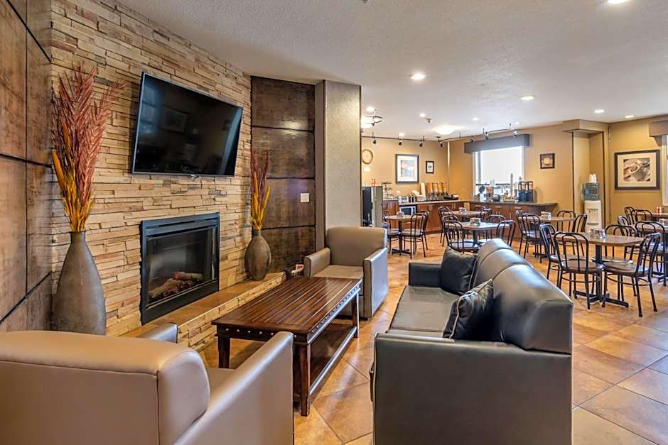 Devonian Hotel and Suites